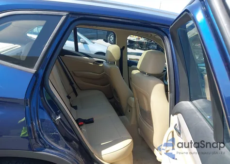 2014 BMW X1 Sdrive28I из США, поврежденный, VIN WBAVM1C54EVW53316